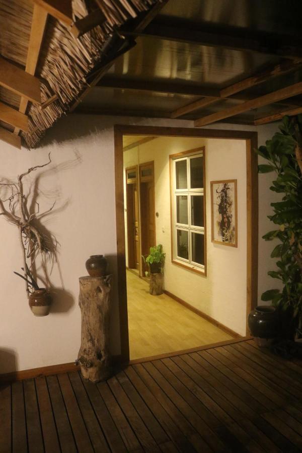 Rasdhoo Wave Blue Bed and Breakfast Exteriör bild