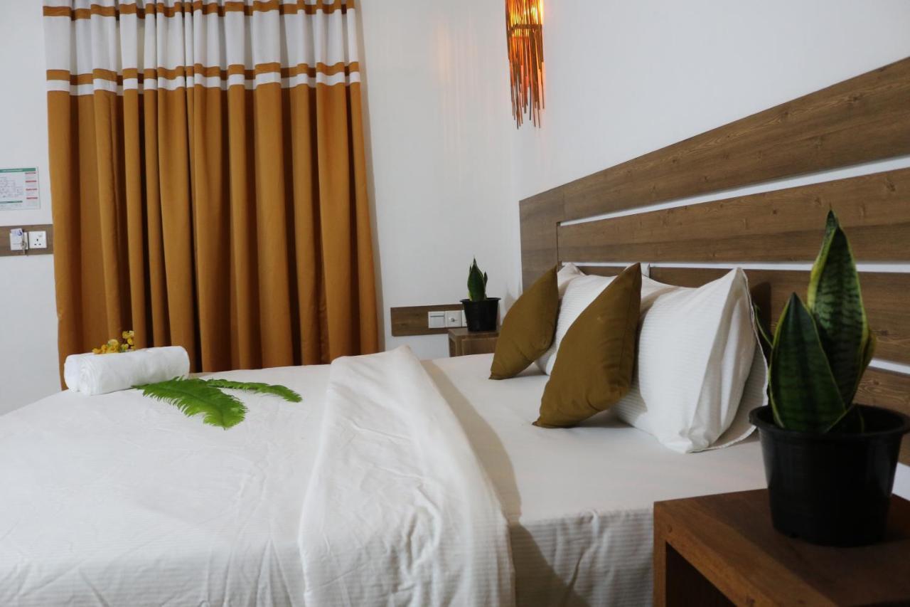 Rasdhoo Wave Blue Bed and Breakfast Exteriör bild
